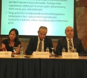 tesev-yargi-raporu-toplanti