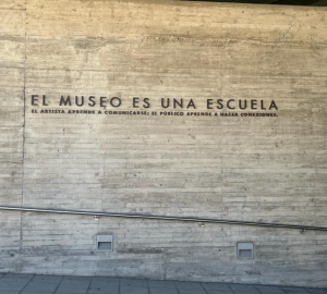 Hafıza ve İnsan Hakları Müzesi'nin girişi