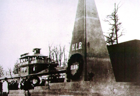 Buchenwald anıtı fotoğrafı